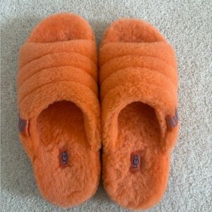 UGG Men's Orange Fluffy Slippers